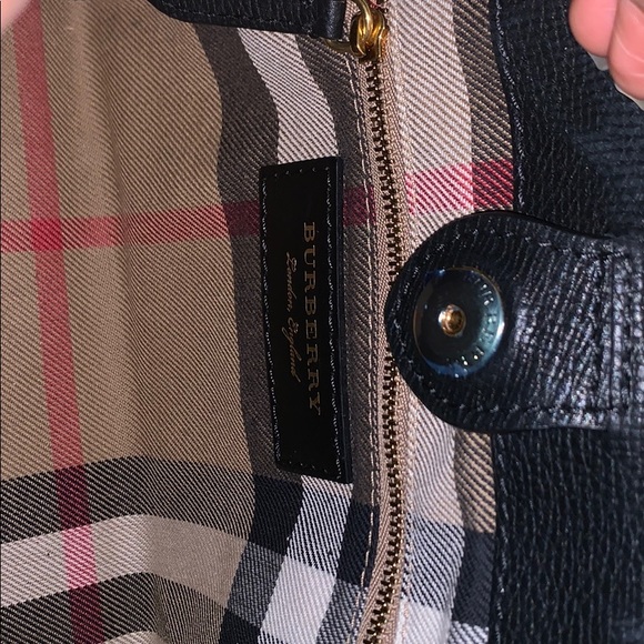 Burberry The Small Banner with Brogue Detail - Picture 8 of 8